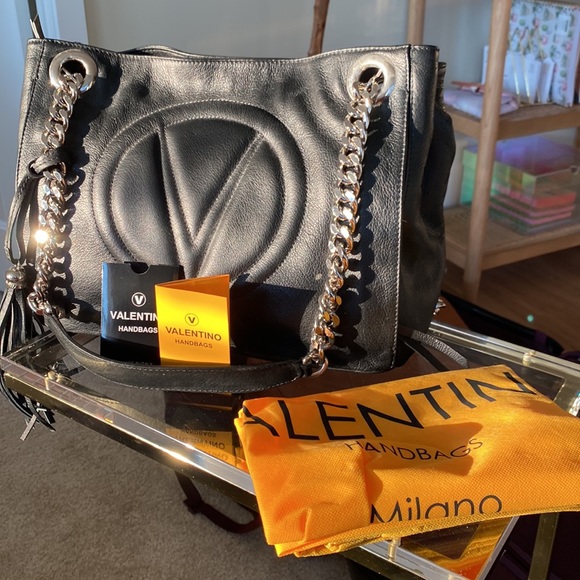 Valentino Handbag - Picture 7 of 9